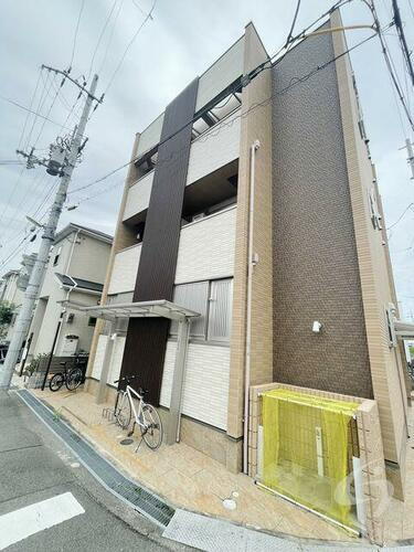 兵庫県尼崎市東園田町９丁目 築8年4ヶ月 3階建