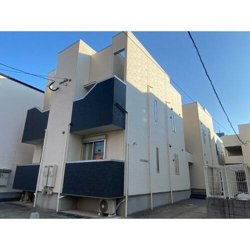 福岡県福岡市東区原田２丁目 築8年10ヶ月 2階建