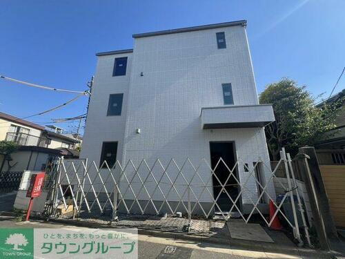 東京都杉並区阿佐谷北３丁目 3階建