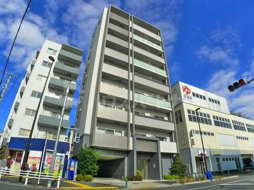 メゾンドソレイユ 9階建