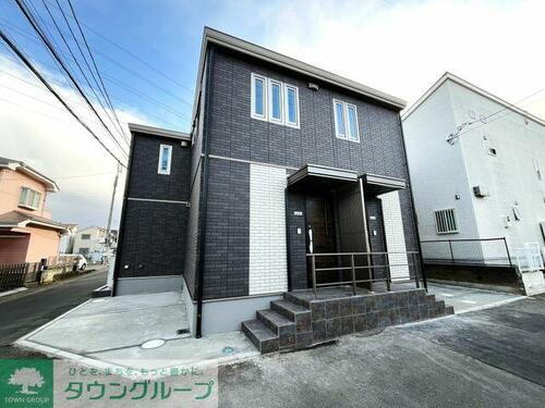 神奈川県平塚市纒 2階建