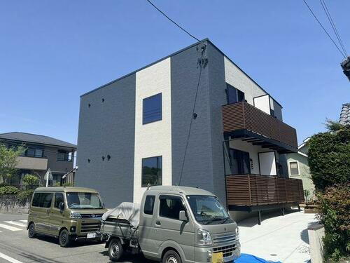 神奈川県横浜市青葉区桂台１丁目 2階建