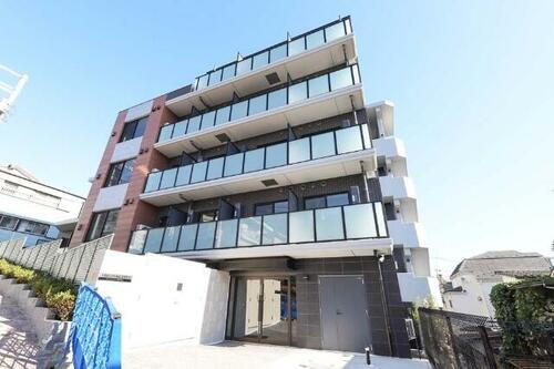 アーバンパーク志村坂上 6階建