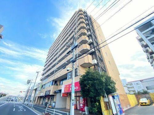 ファーストコーポ幕張本郷 11階建