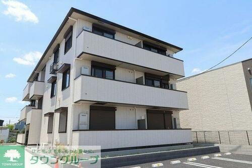 アーバンヘブン 3階建