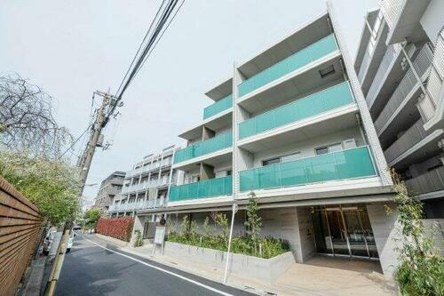 東京都大田区中馬込３丁目 6階建