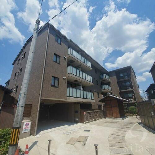 兵庫県尼崎市浜３丁目 築10年1ヶ月 4階建