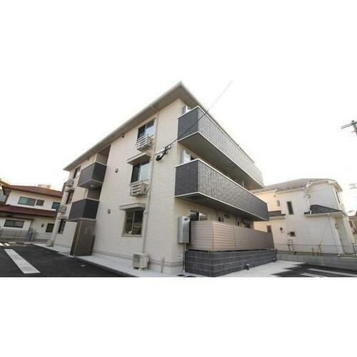福岡県福岡市南区和田１丁目 3階建