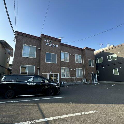 北海道室蘭市中島町３丁目 賃貸アパート