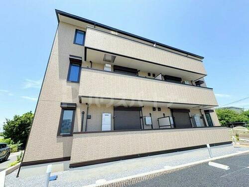 Ｍａｉｓｏｎ　Ｃｌｏｃｈｅｔｔｅ 3階建