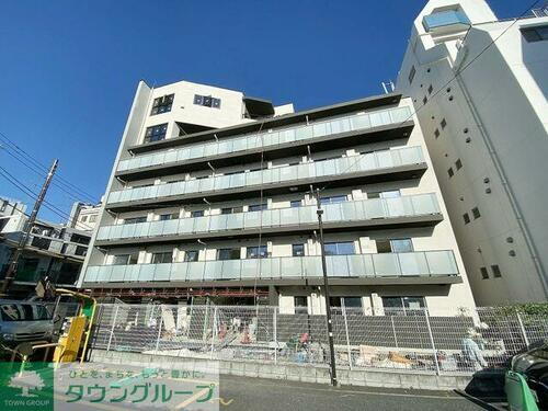 ラ・カーサ広尾 7階建