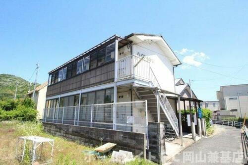 ハイツもみじ 2階建