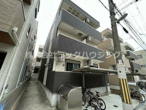 大阪府大阪市鶴見区横堤２丁目 3階建