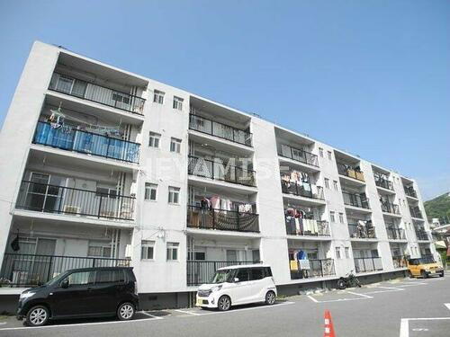 サンガーデン小ヶ倉 4階建