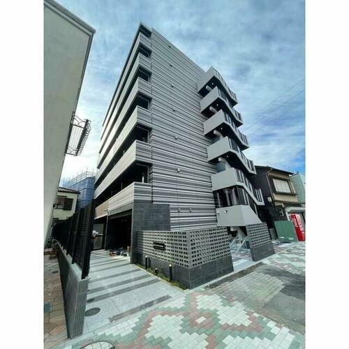 神奈川県横浜市西区久保町 7階建
