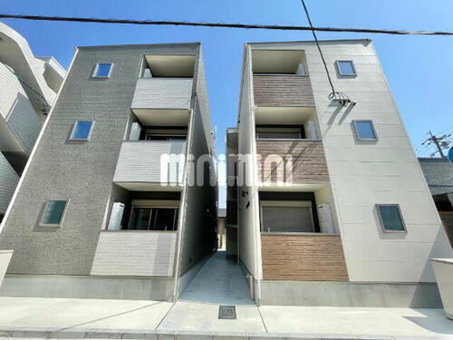 Ｃａｌｍ塩釜口 3階建