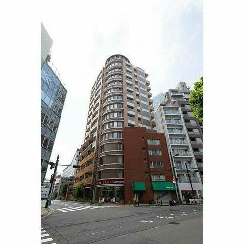 ザ・レジデンス赤坂檜町 14階建