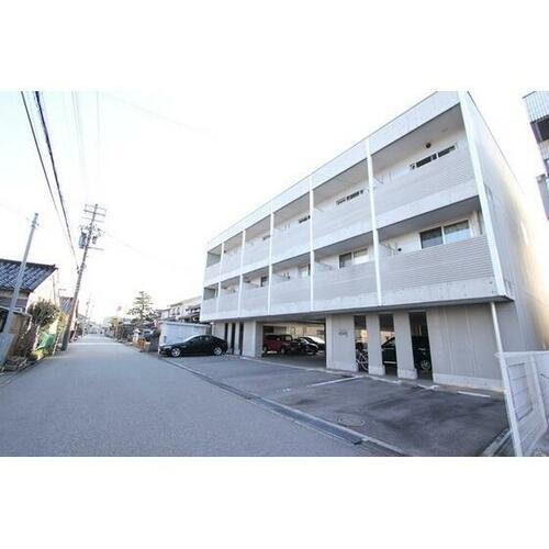 コンフォート大泉 3階建