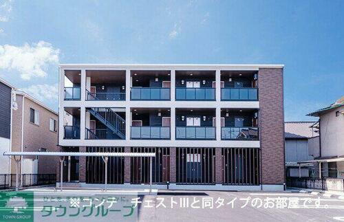 神奈川県茅ヶ崎市赤松町 3階建 