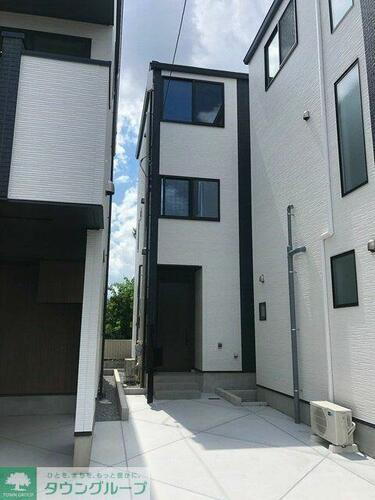 埼玉県さいたま市浦和区上木崎６丁目 3階建 築2年
