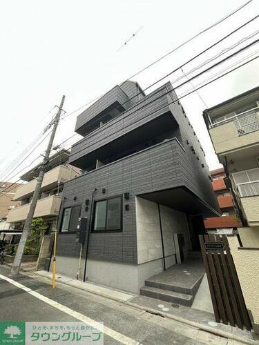東京都足立区谷中１丁目 4階建