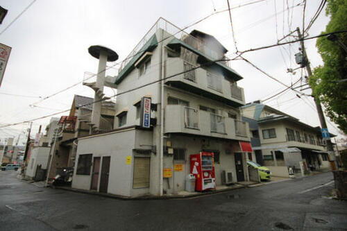 伊藤ビル 3階建