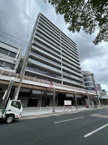 兵庫県神戸市兵庫区福原町 15階建 