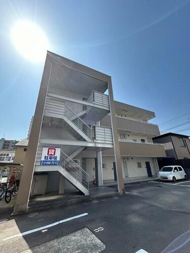 兵庫県姫路市船橋町２丁目 3階建
