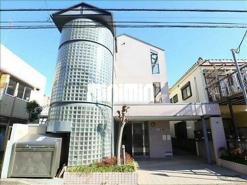 ドーミィー綱島 3階建