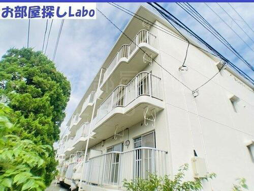 第二ホワイトハイツ 3階建