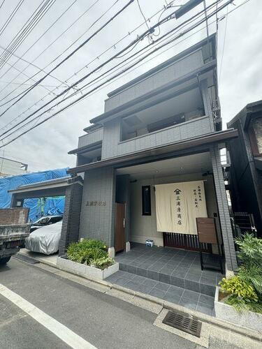 メゾンソネット二条新町 3階建