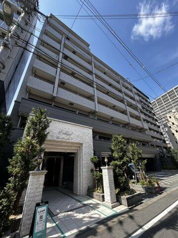 大阪府大阪市福島区海老江１丁目 9階建