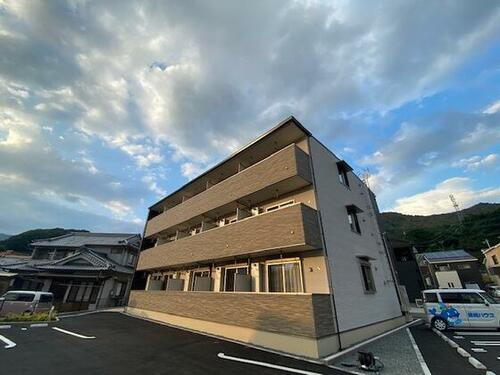 広島県呉市広両谷３丁目 賃貸アパート