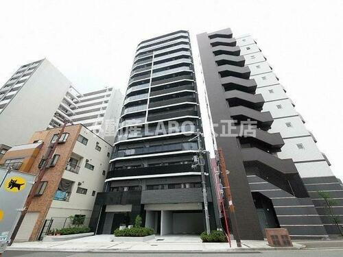 大阪府大阪市浪速区元町３丁目 15階建