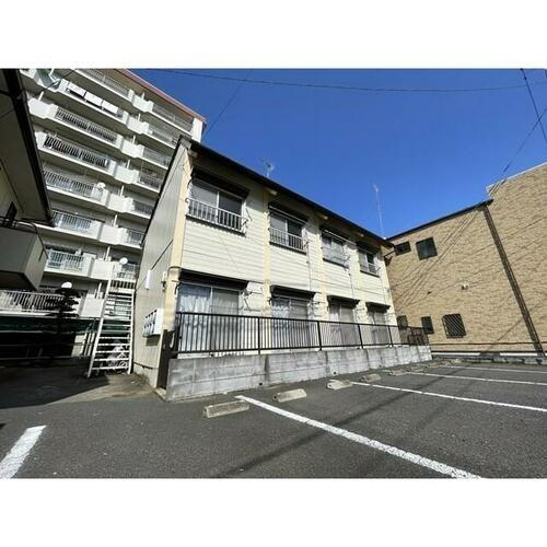 マリオン小泉 2階建