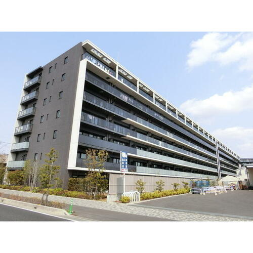 グランセンス越谷レイクタウン 7階建