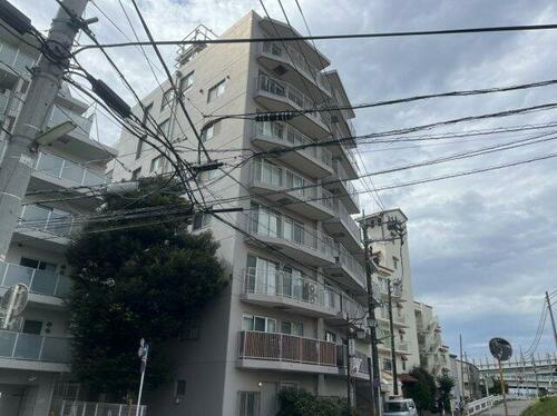 東京都世田谷区玉川３丁目 地上8階地下1階建
