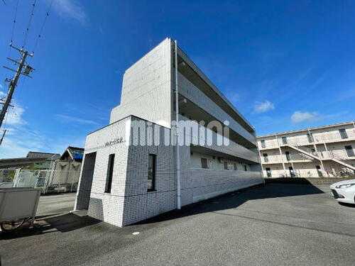 ソレアード吉良 3階建