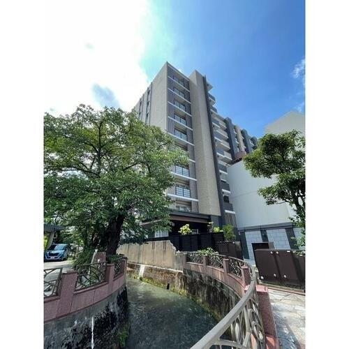 プレサンスロジェ金沢香林坊