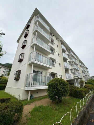 兵庫県神戸市須磨区横尾５丁目 5階建