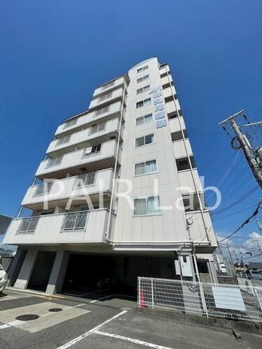リバーパレス浜田 9階建