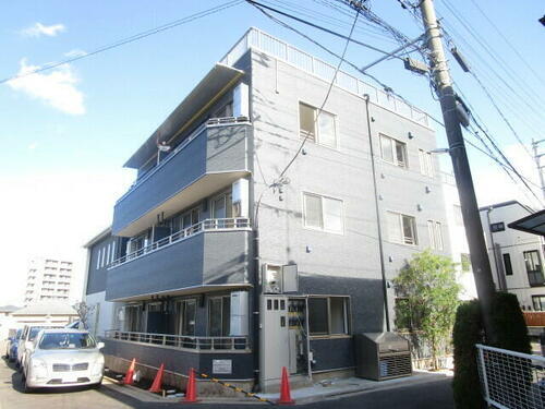 神奈川県藤沢市菖蒲沢 3階建 築4年6ヶ月