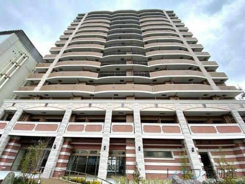 ＬＵＸＥ難波南 15階建