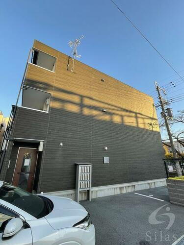 兵庫県尼崎市東園田町９丁目 築7年11ヶ月 3階建