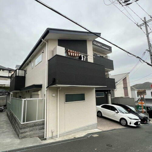 兵庫県川西市寺畑１丁目 築6年10ヶ月 3階建