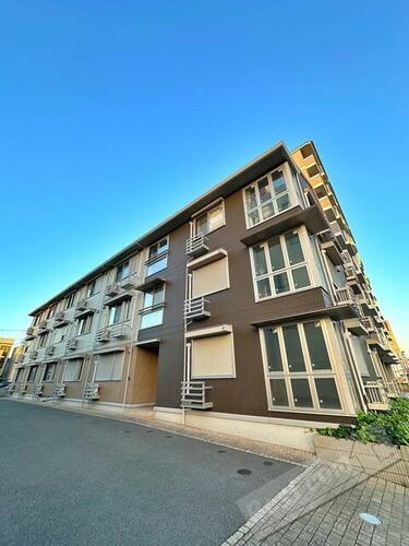 和歌山県和歌山市東布経丁１丁目 築9年12ヶ月 3階建