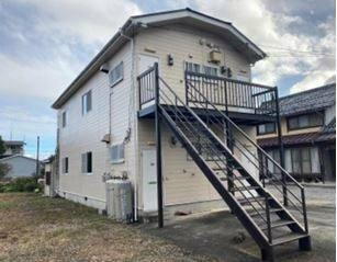 滋賀県東近江市ひばり丘町 賃貸アパート