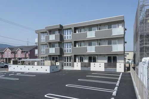 広島県福山市新涯町６丁目 賃貸アパート