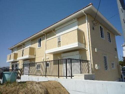 神奈川県横浜市旭区中白根２丁目 テラスハウス