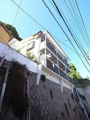 兵庫県神戸市灘区城の下通３丁目 2階建